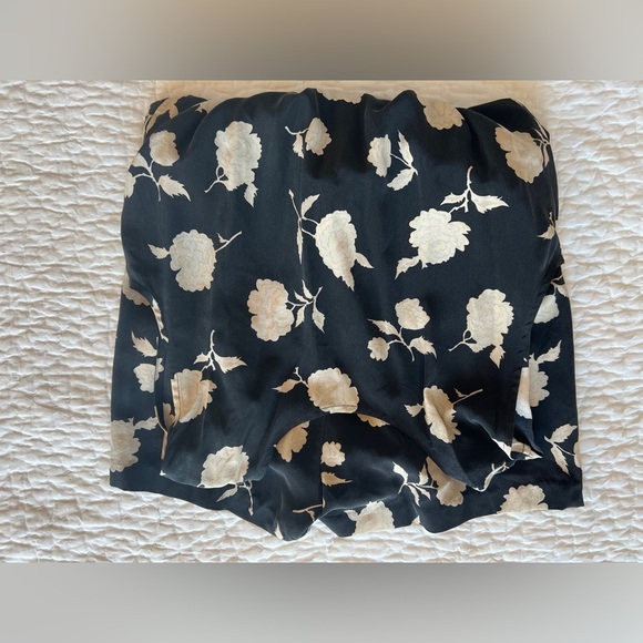 NWT Levi’s Silk Floral Romper NWT | Rare HQ Sample | Size Small - Picture 4 of 7